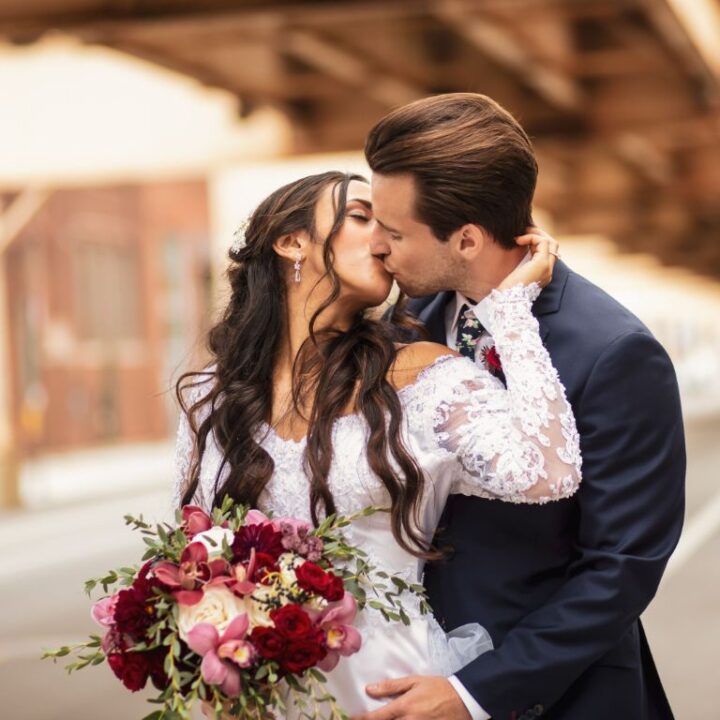 How to Create a Wedding Day Timeline That Actually Works